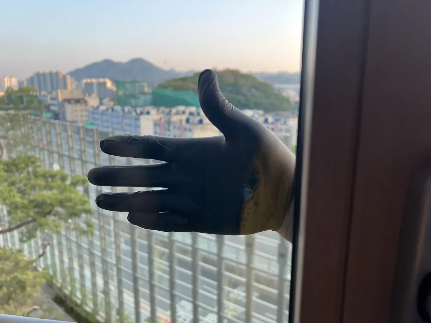 아파트유리창청소 유리 상태 사진, 경기아파트유리창청소 안내 배너